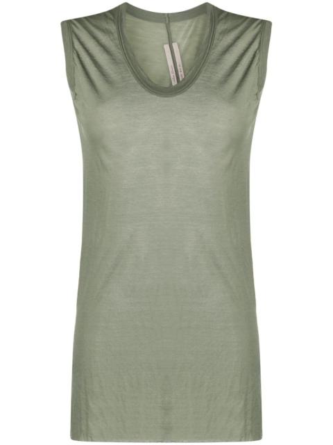 sleeveless V-neck tank top