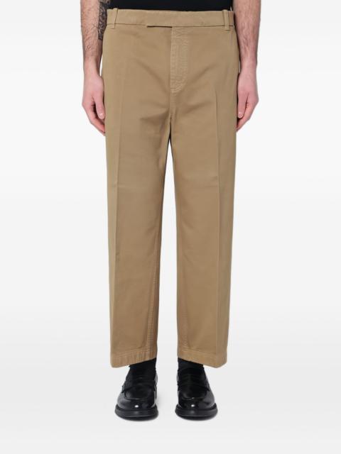 belt-loop trousers