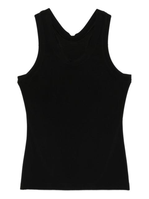 sleeveless top