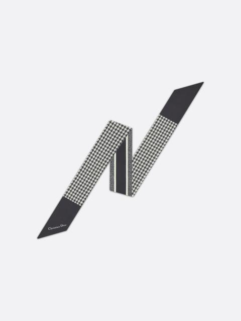 30 Montaigne Mitzah Scarf