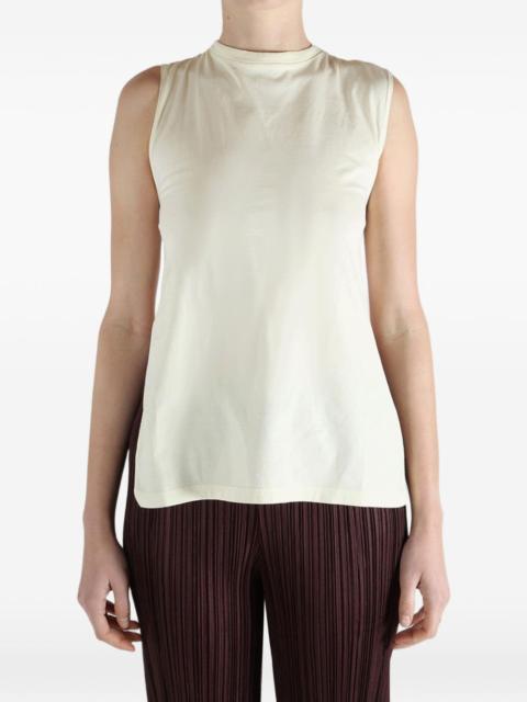 tie-fastening T-shirt