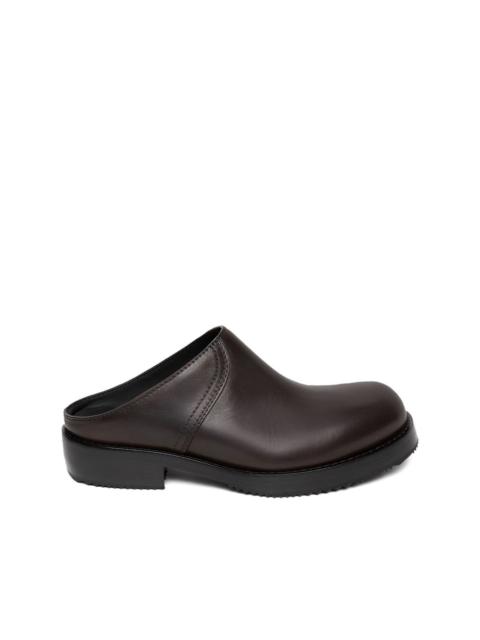 leather slip-on clogs