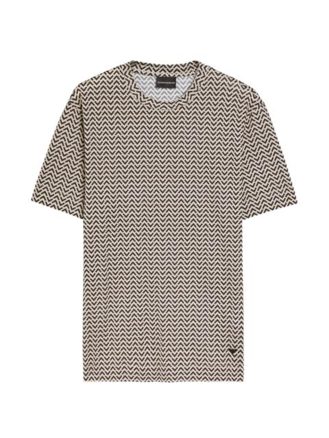 chevron-patterned T-shirt