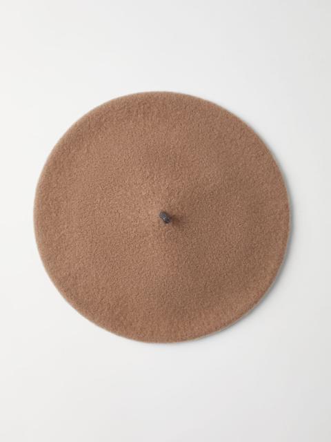 Wool beret with Precious detail