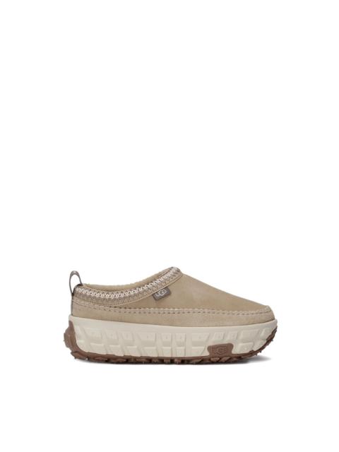Venture Daze textured slip-on clogs