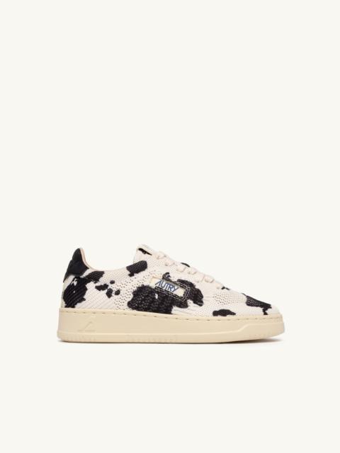 MEDALIST EASEKNIT LOW SNEAKERS IN 'COW PRINT' IVORY WHITE AND BLACK KNIT