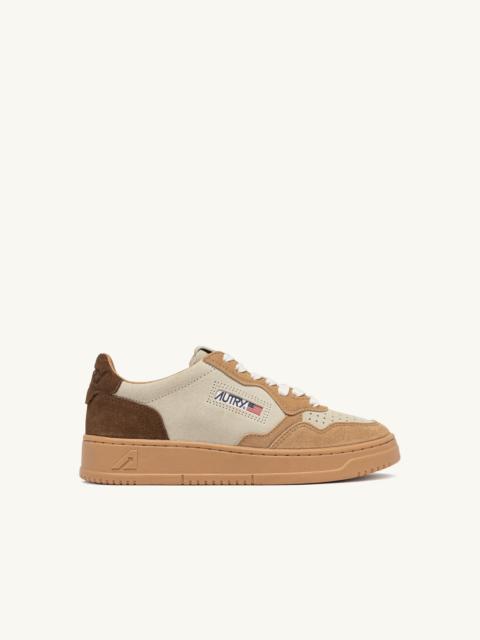 MEDALIST LOW TRICOLOR SNEAKERS IN SUEDE COLOR TUNDRA EGG AND PEANUT
