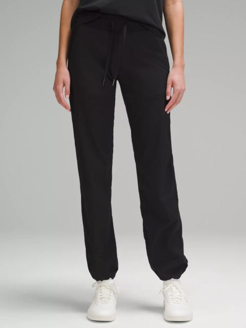 Dance Studio Mid-Rise Pant *Short