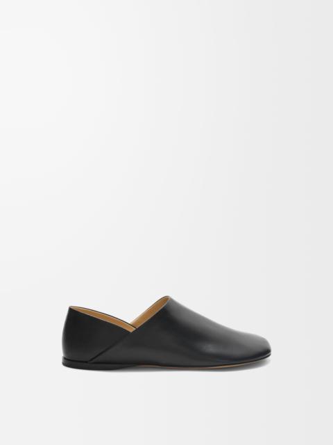 Toy slipper in goatskin