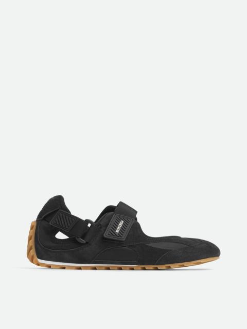 Orbit Flash Sneaker