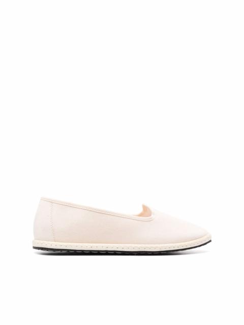 grosgrain-trimmed loafers