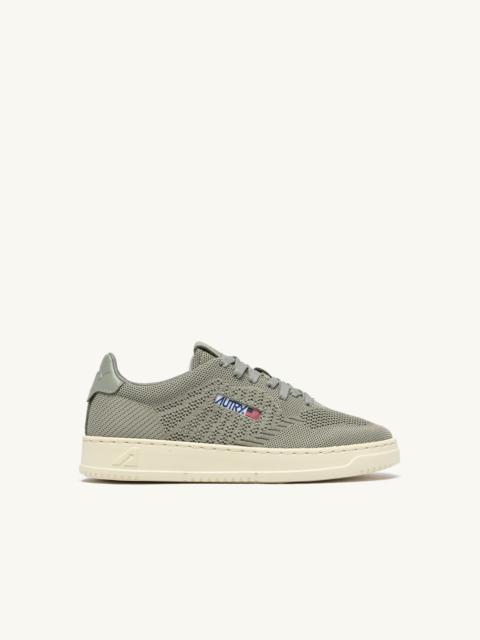 MEDALIST EASEKNIT LOW SNEAKERS IN SEA GRASS KNIT
