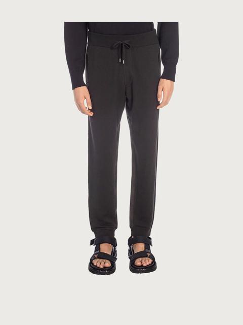 SPORTY TROUSERS WITH NUBUCK DETAILS