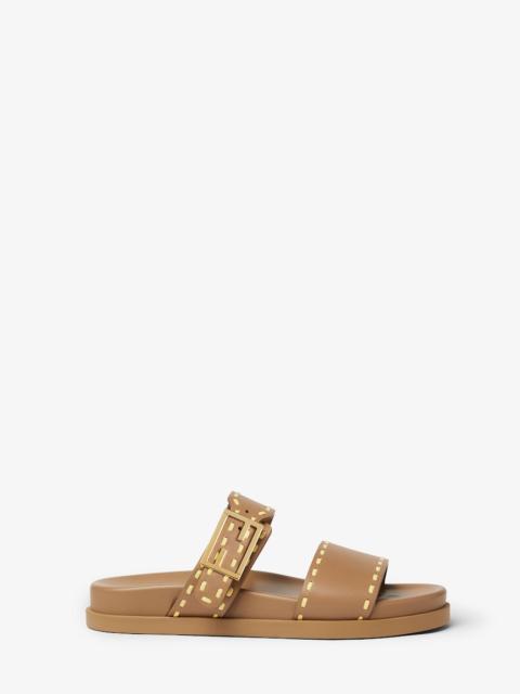 Fendi Feel Light brown leather slides