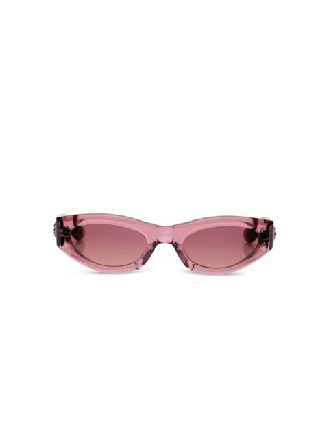 cat-eye frame sunglasses