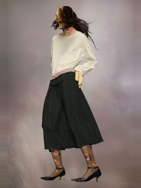 Anonymity of the lining skirt