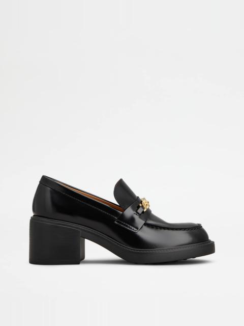 LOAFERS IN LEATHER - BLACK