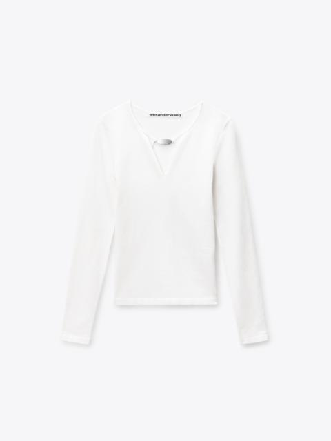 V-Neck Metal Logo in Matte Jersey