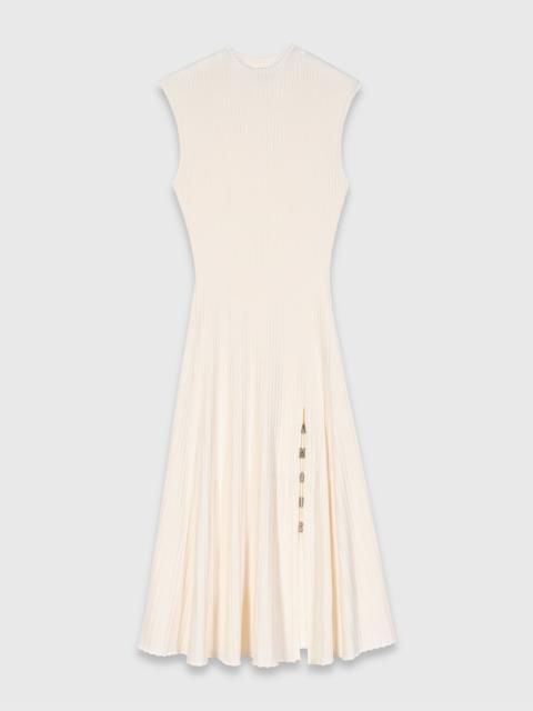 Ribbed dress with side slit