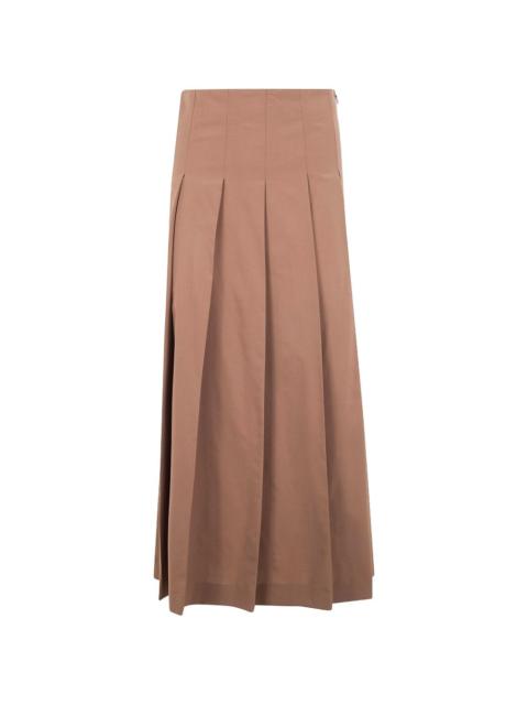 pleated skirt