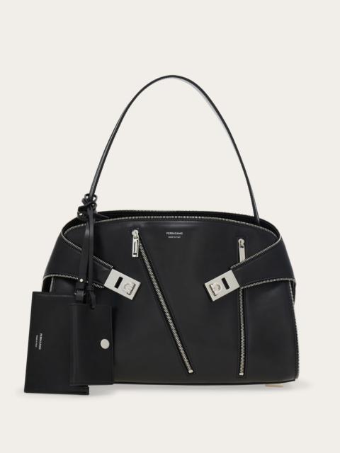 Hug soft shoulder bag multi-zip (M)