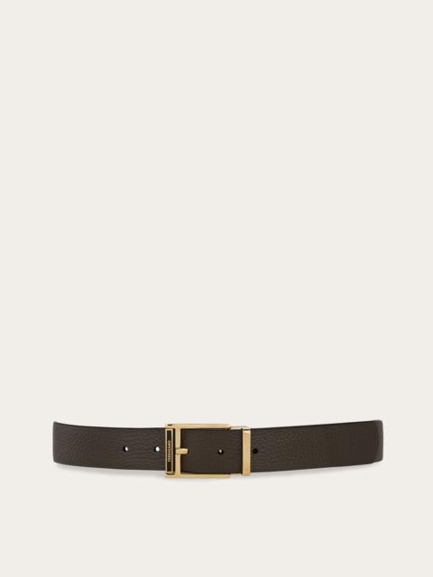 Reversible and adjustable belt