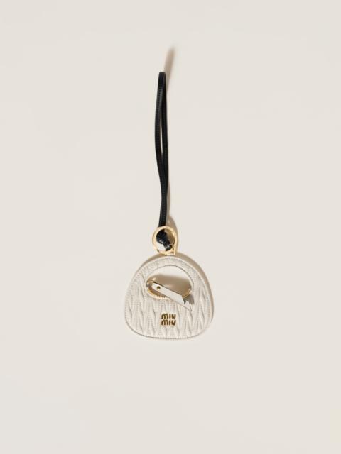 Wander leather trick