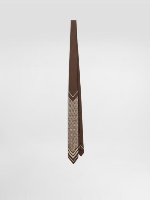 Micro-design and logo twill print