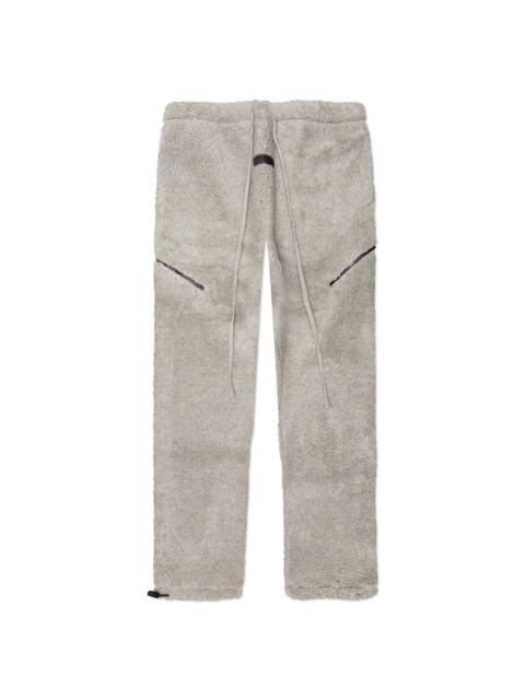 FEAR OF GOD ESSENTIALS RELAXED POLAR FLEECE PANT - DARK OATMEAL
