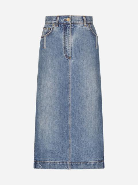 Denim calf-length skirt with logo tag