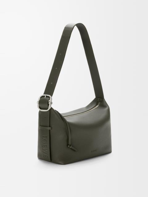 Loop hobo in supple grained calfskin