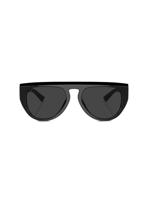 oval-frame sunglasses
