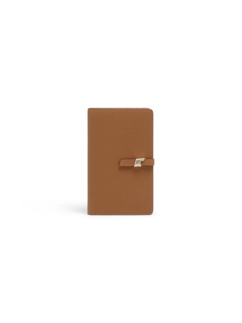 Light brown tumbled leather document holder