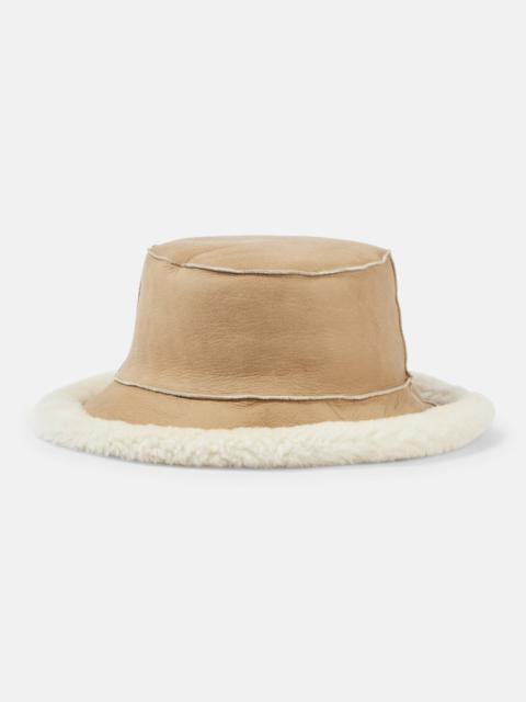 Reversible shearling bucket hat