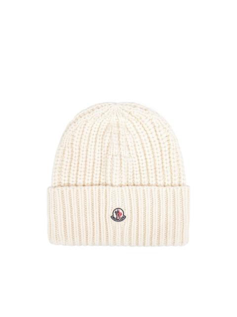 ribbed logo-patch beanie