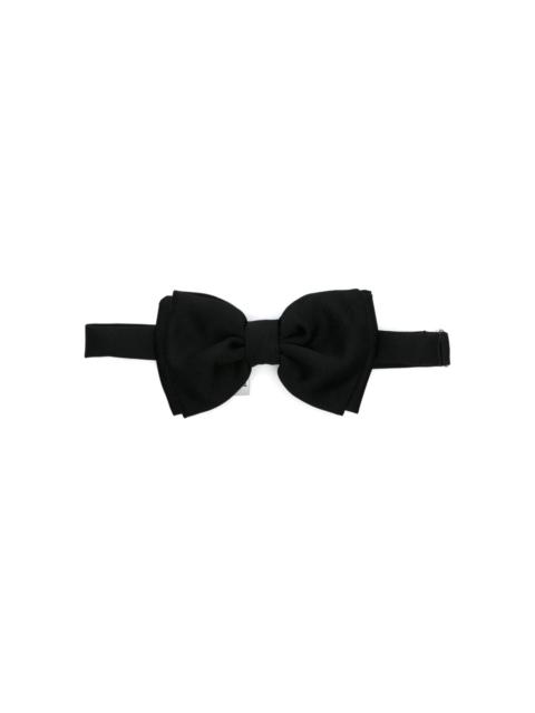 satin-finish bow tie