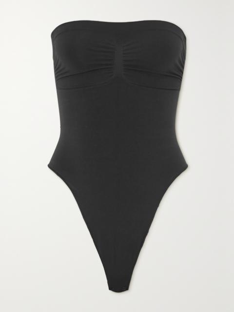Seamless Sculpt Strapless Thong Bodysuit