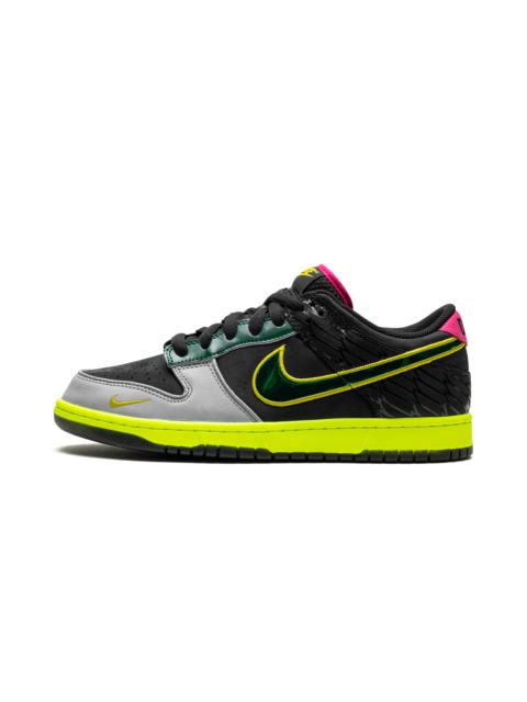 Nike Dunk Low UO PREM "What The Duck Home"