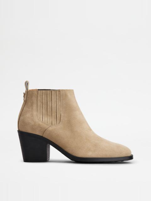 ANKLE BOOTS IN SUEDE - BEIGE