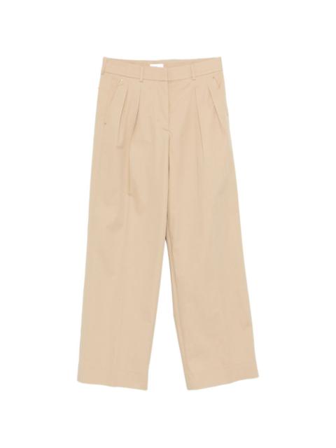 pleated trousers