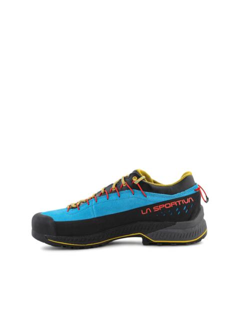 TX4 Evo Gore-Tex sneakers