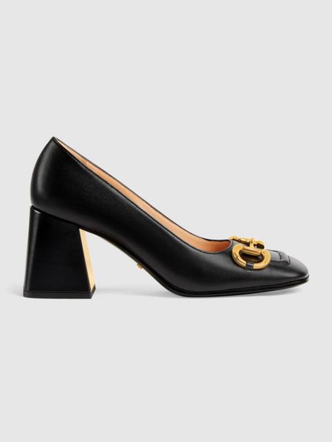 Women's mid-heel pump with Horsebit