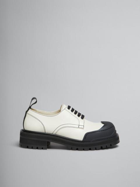 WHITE LEATHER DADA ARMY DERBY SHOE