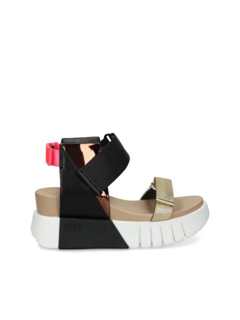 Delta Run sandals