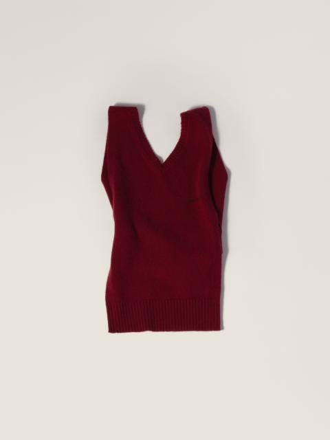 Cashmere knit vest