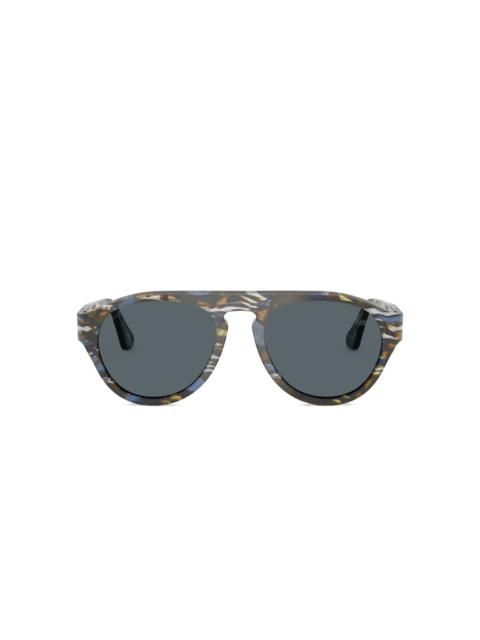 pilot-frame sunglasses