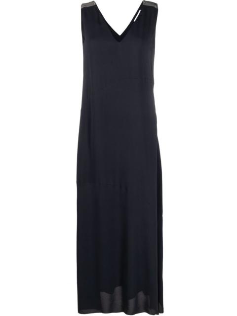V-neck sleeveless dress