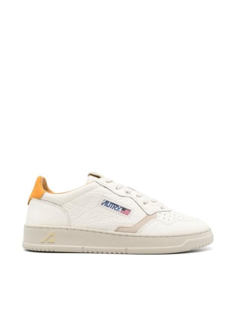 Medialist Low leather sneakers