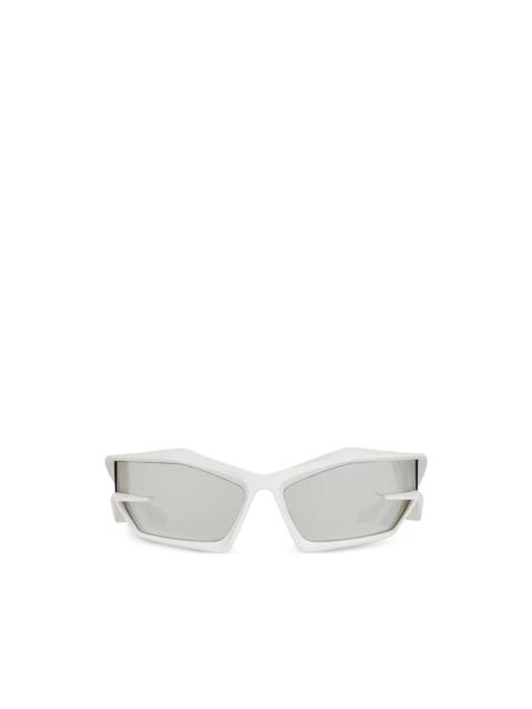 straight-arms cat-eye sunglasses