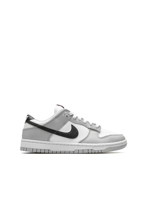 Dunk Low SE sneakers